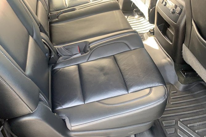 Round trip Airport Private Transfer (Nassau Limousine) - Sedan versus SUV: choose by luggage, not just passenger count