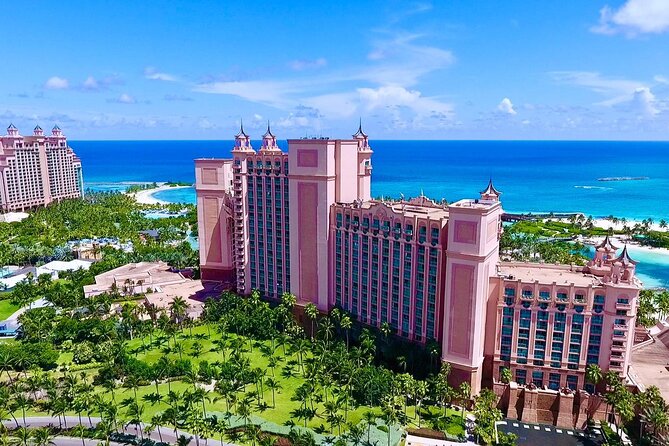 Round Trip Private Airport To Hotel Transfer in Nassau - Key points at a glance