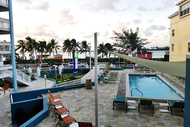 Roundtrip (LPIA) to Magaritaville, Marriott, Holiday Inn, Hilton - What the 35 to 45 minute ride is like