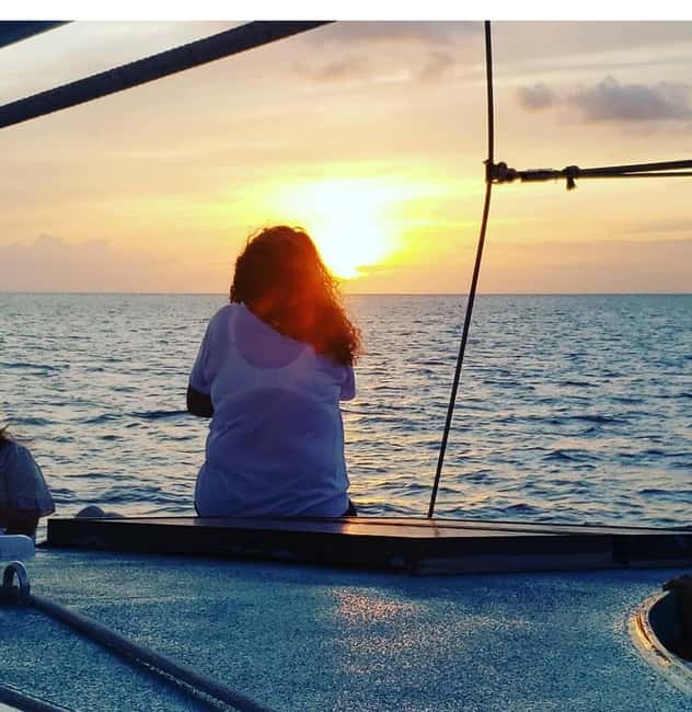 Sunset Cruise In Paradise - Sailing Around Paradise Island When Weather Allows