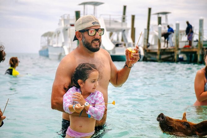 Swimming Pigs Of Rose Island Water Taxi Nassau Bahamas - The boat from Nassau: a scenic start with loose timing