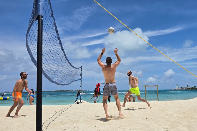 The Ultimate Bahamian Beach Day: Pigs, Jet Ski, Snorkeling & More - The boat ride past Paradise Island and Nassau Harbour